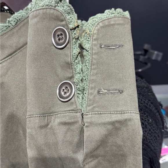 🌿 Vintage Olive Green Jacket with Lace Trim – Romantic Utility Vibes! ✨ 🌿 - Picture 10 of 16